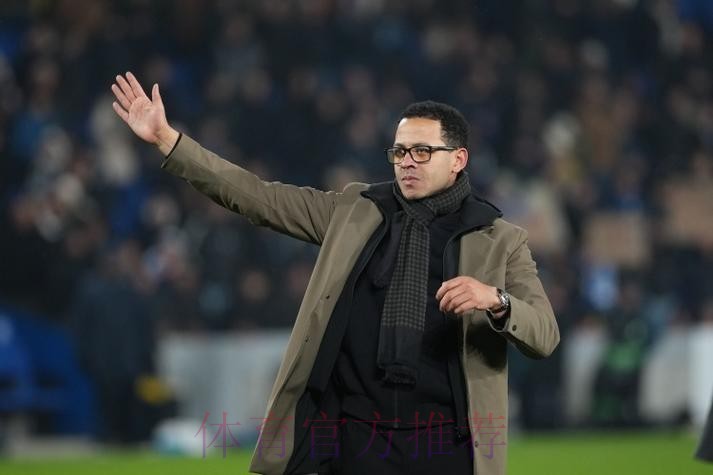 一日英超动向:曼联加速选定临时主帅,罗塞尼尔轮换备赛阿森纳 一日英超动向:曼联加速选定临时主帅,罗塞尼尔轮换备赛阿森纳